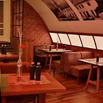 Отель Alte Schlossbrauerei 3*