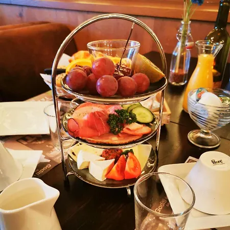 Alte Schlossbrauerei 3* ميرو