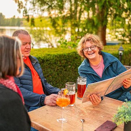 Alte Schlossbrauerei فندق ميرو