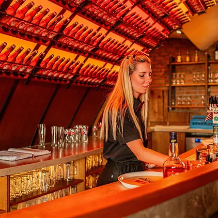 Alte Schlossbrauerei 3*